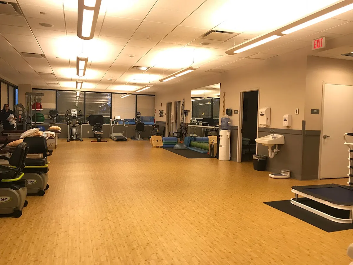 Burke Outpatient Rehabilitation & Therapy - Yonkers, Ridge Hill - Photo 3