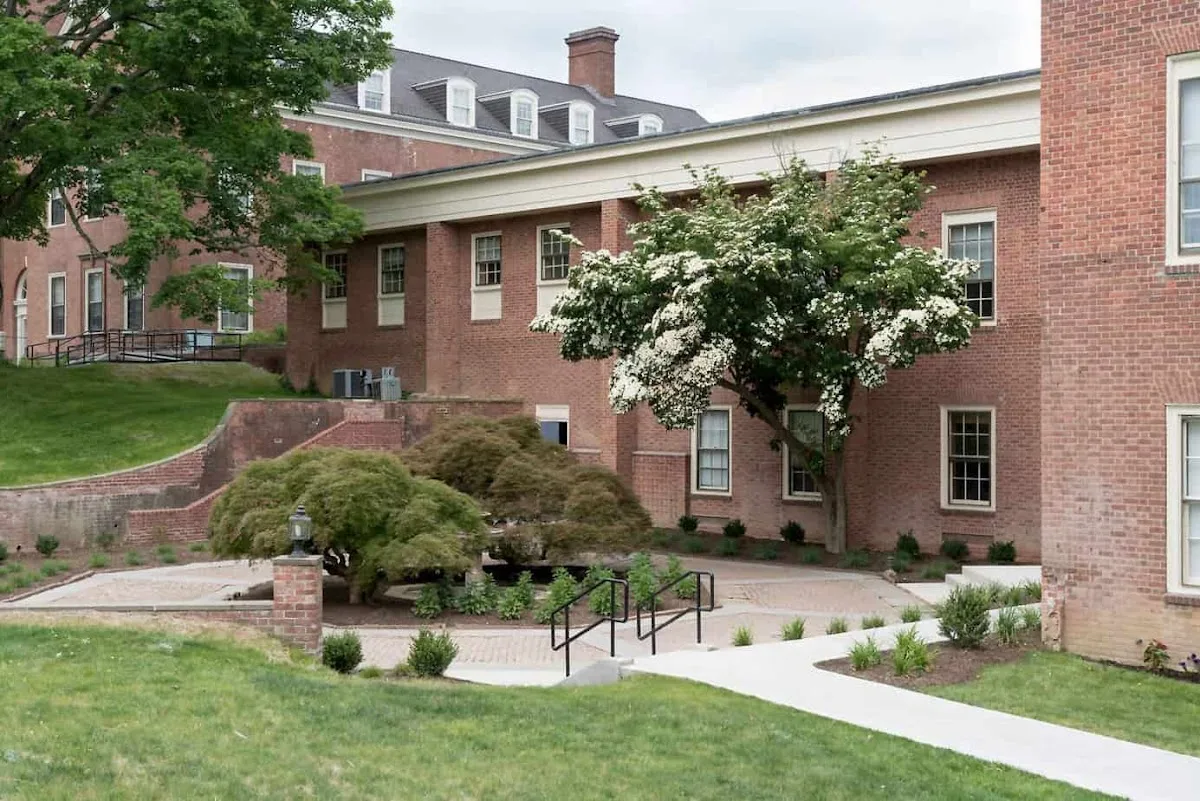Mountainside Treatment Center - Chappaqua - Photo 3